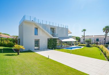 New Contemporary Villa 
