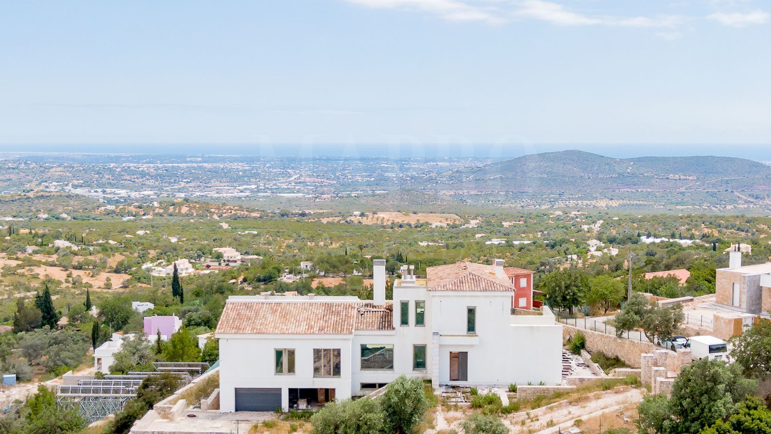 Villa for sale in Loulé, Algarve