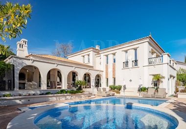 SOLD BY MAPRO – A Classic Villa